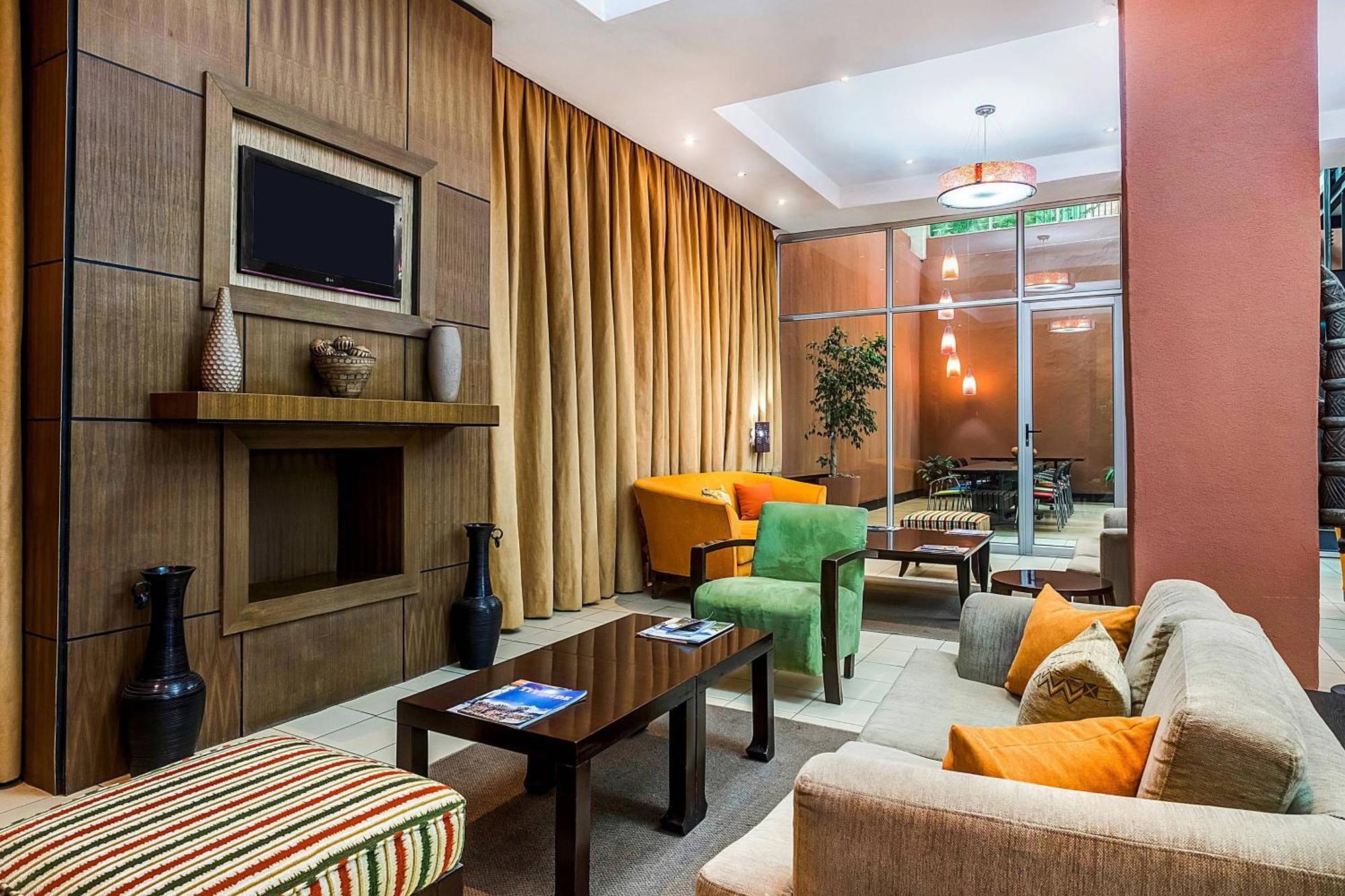 Protea Hotel By Marriott Lusaka Exterior photo